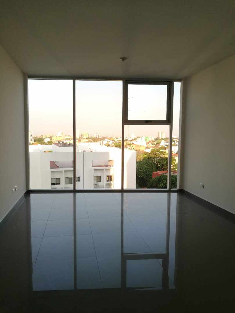 Oficina en AlquilerAv. Beni, entre 1er y 2do anillo, N°147, Edificio Oficentro 1 dormitorios 1 baños 1 parqueos Foto 6