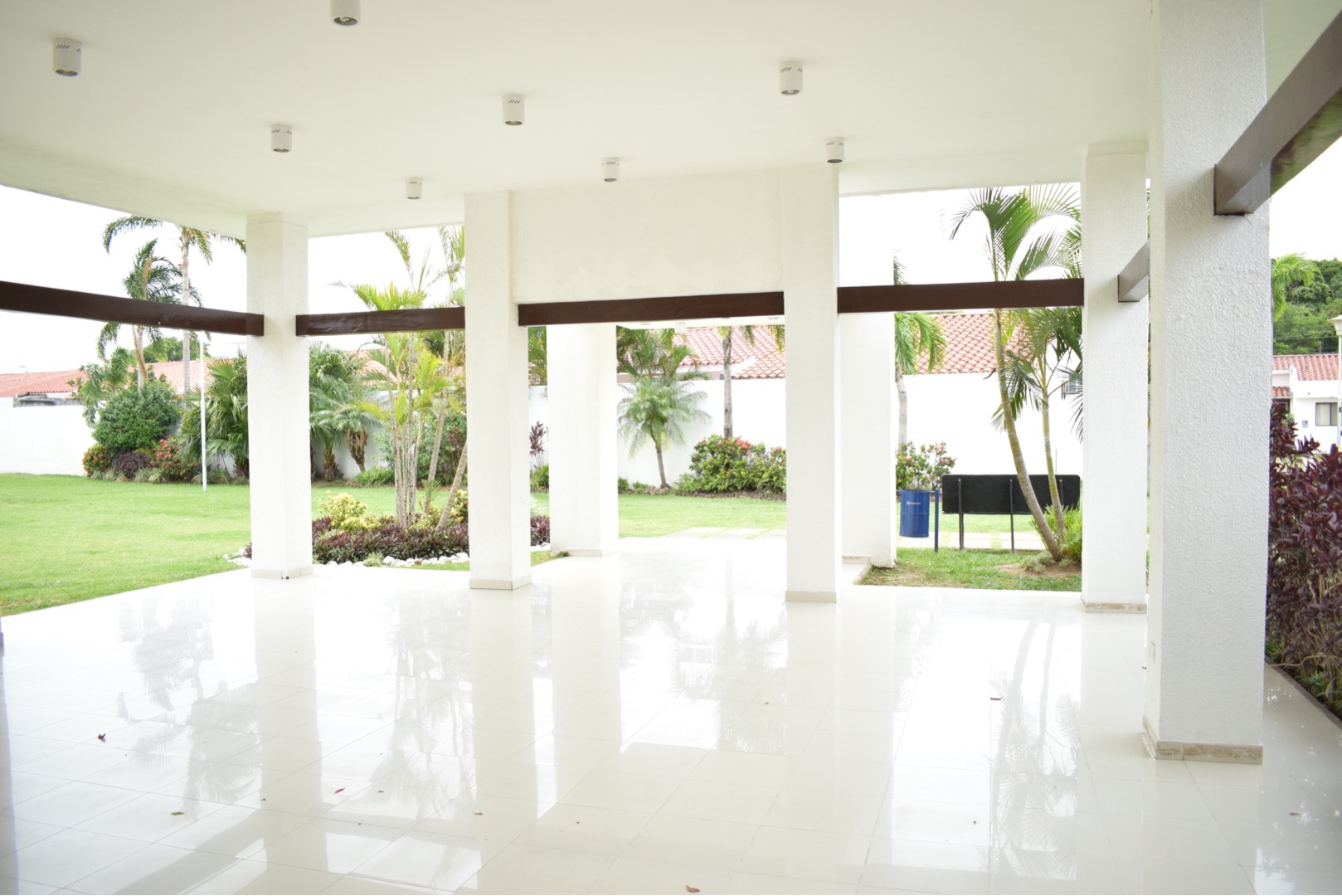 Departamento DEPARTAMENTO 3 DORMITORIOS - CONDOMINIO COSTA BRAVA AV. PIRAÍ 5TO Y 6TO ANILLO Foto 8