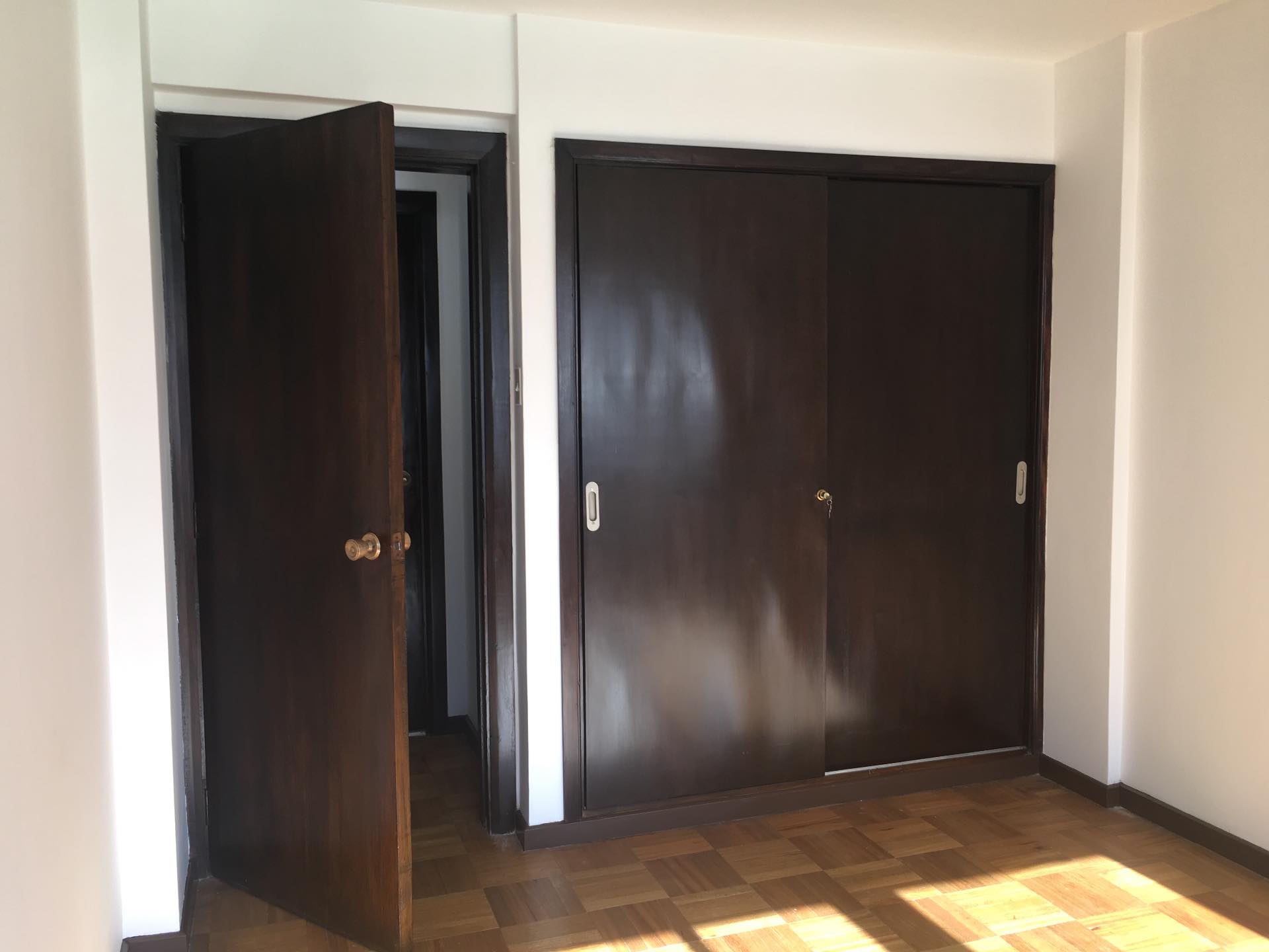 Departamento en Sopocachi en La Paz 4 dormitorios 4 baños  Foto 10