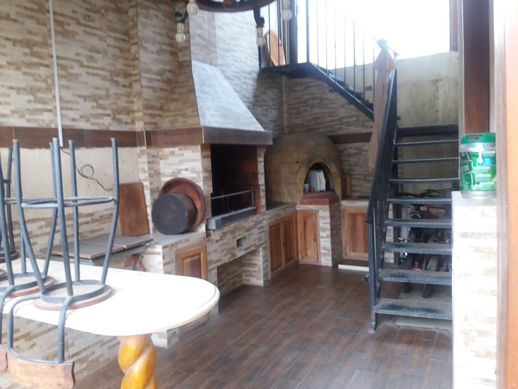 Casa Calle Arturo Urquidi Foto 3