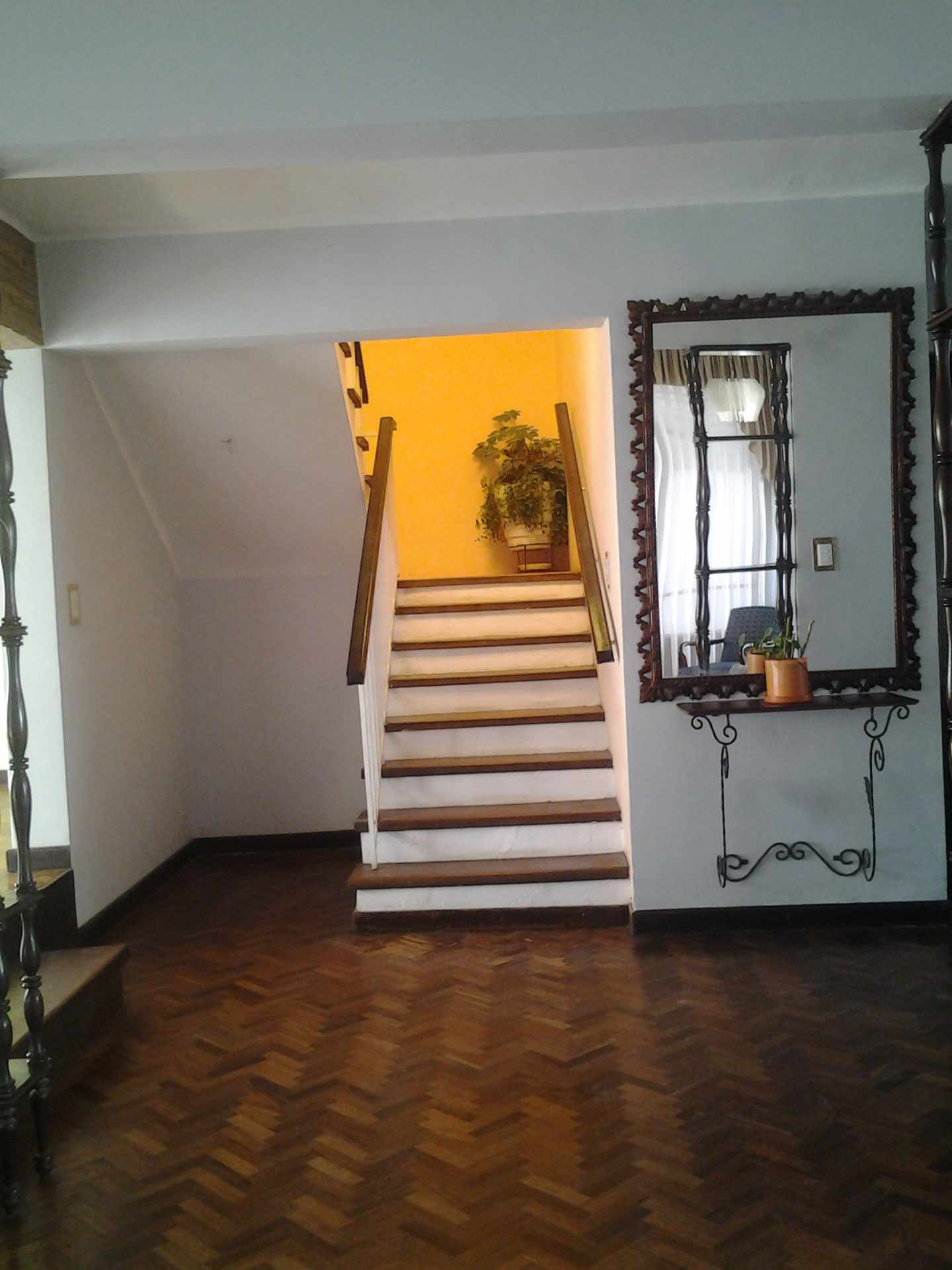 Casa en Bolognia en La Paz 3 dormitorios 3 baños 3 parqueos Foto 5