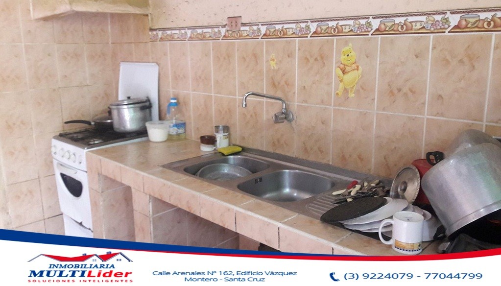 Casa en VentaCASA EN VENTA A 30 MTS DEL MERCADO VILLA VERDE DE MONTERO 4 dormitorios 2 baños 4 parqueos Foto 5