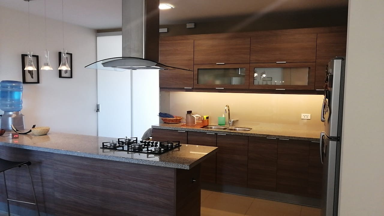 En Alquiler a $us 880 Foto 19