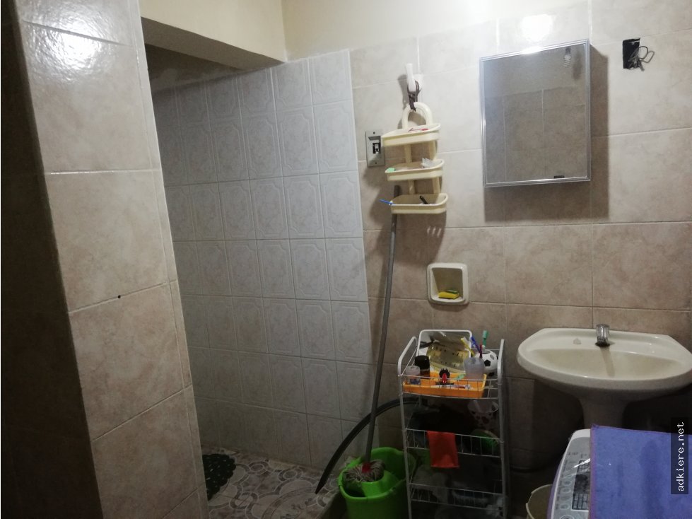 Departamento en Venta$us85.000 VENTA DEPARTAMENTO MERCADO CALATAYUD 3 dormitorios 2 baños  Foto 3