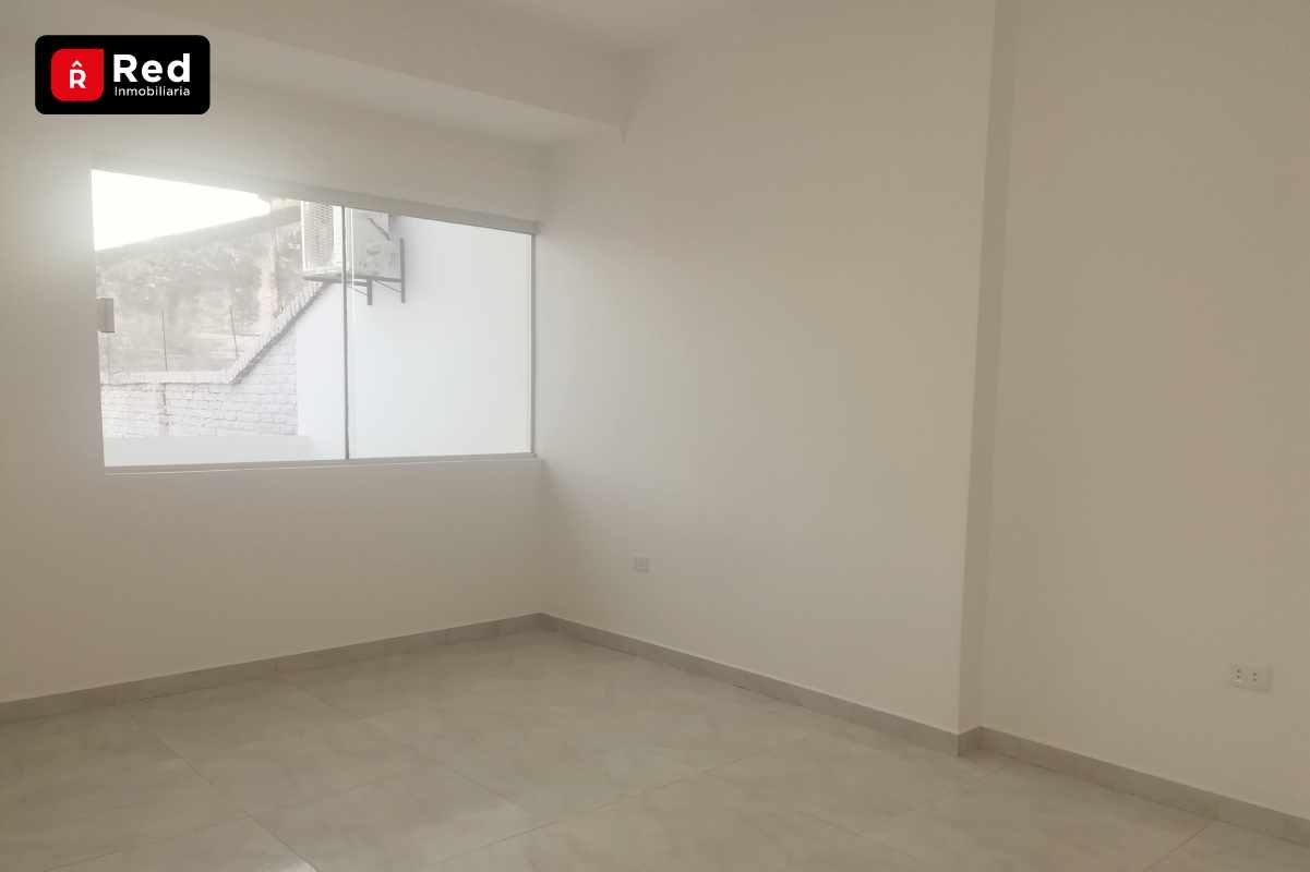 Casa en AlquilerEQUIPETROL
Calle Los Pinos # 482. Barrio Sirari Foto 8