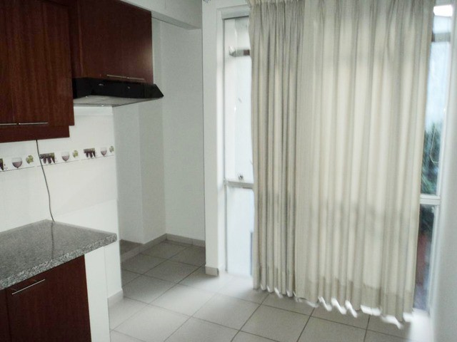 Departamento en Alquiler Av. Brasil entre 1er y 2do anillo. 1 dormitorios 1 baños  Foto 3