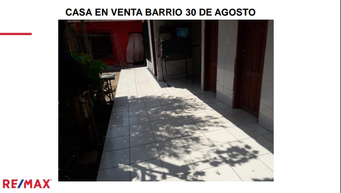 Casa en VentaAv. Moscu Barrio 30 de Agosto 6to anillo  6 dormitorios 2 baños 3 parqueos Foto 7