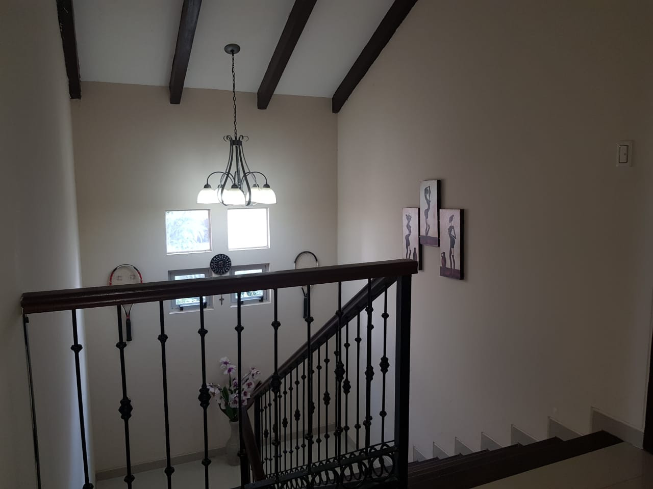 Casa en VentaCondominio Santa cruz de las colinas , Zona del urubo 4 dormitorios 2 baños 1 parqueos Foto 19