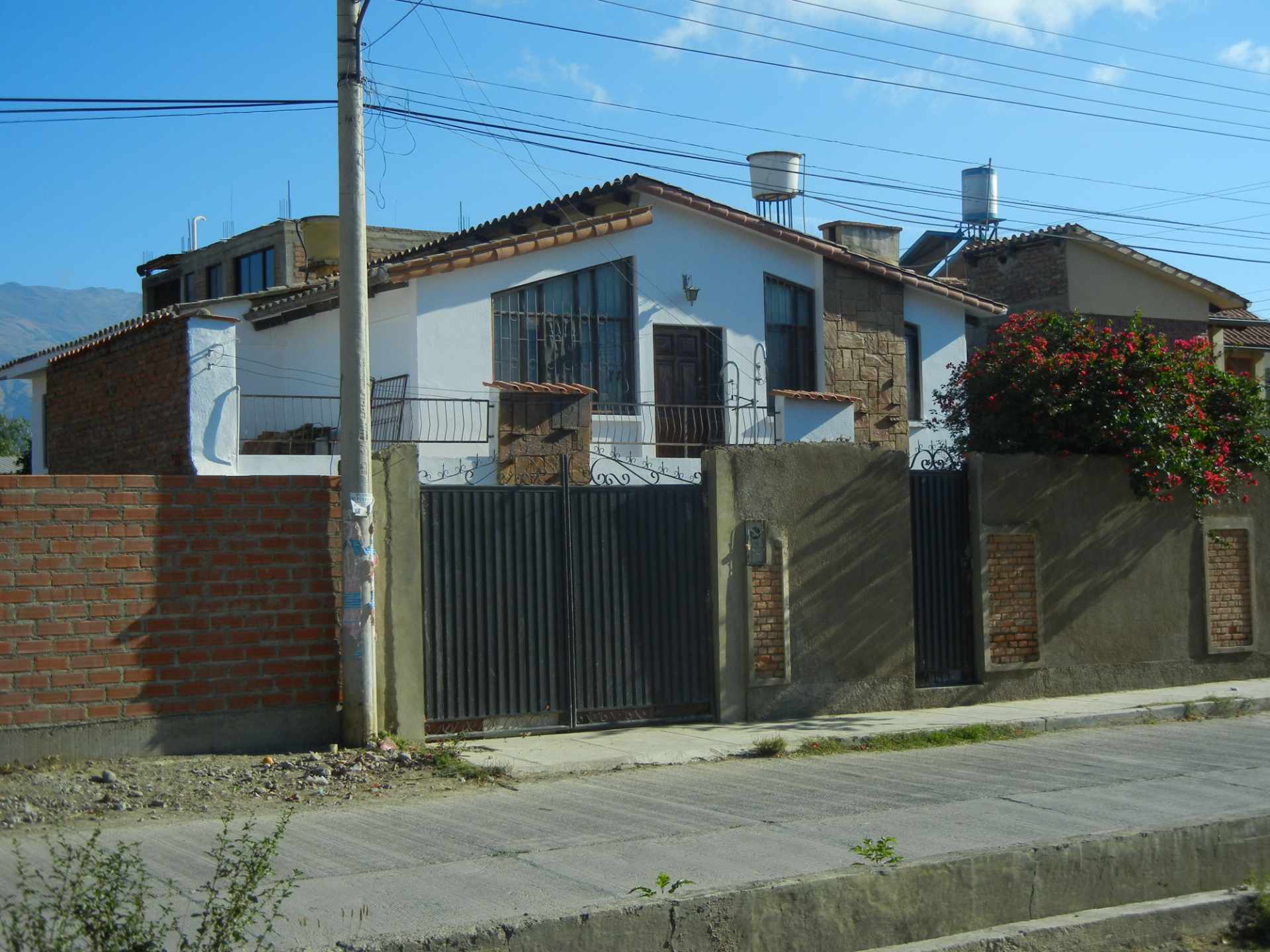 Casa Av. Blanco Galindo Km.6 
 Foto 3