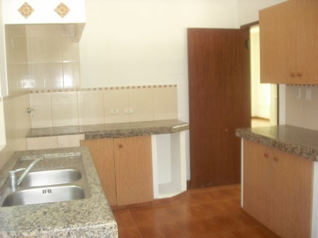 Casa en AlquilerCONDOMINIO JARDINES DEL URUBO Foto 2