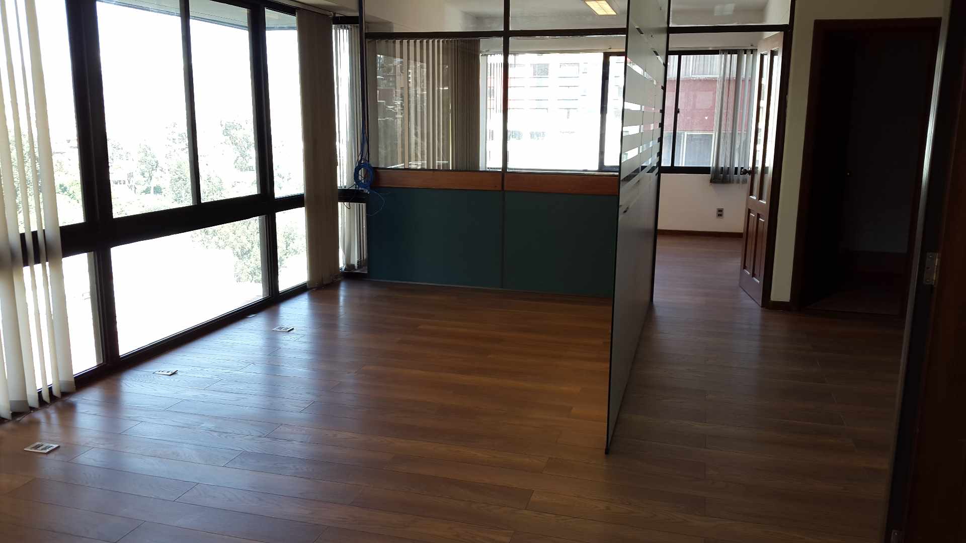 Oficina en San Jorge en La Paz 4 dormitorios 2 baños  Foto 10