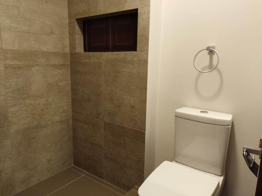 Departamento en AlquilerCONDOMINIO TORRES SOLARIS RADIAL 19 3 dormitorios 2 baños 1 parqueos Foto 5