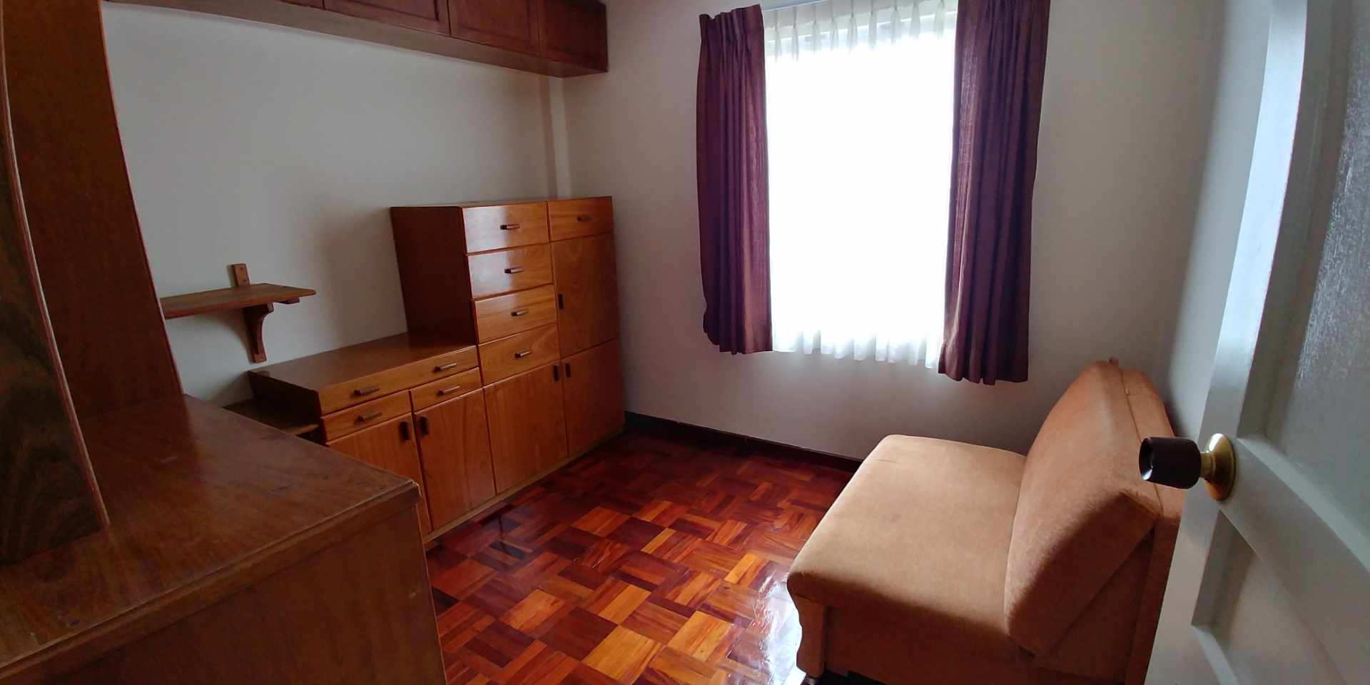 Departamento en Los Pinos en La Paz 4 dormitorios 3 baños  Foto 18