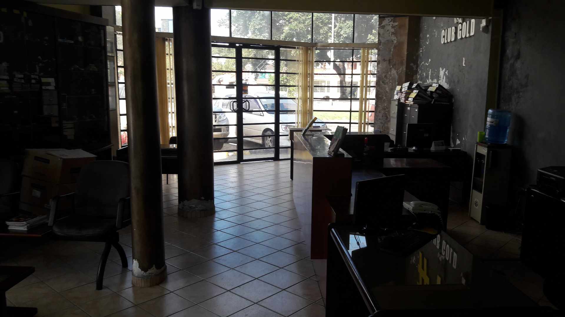 Oficina en AlquilerZONA NORTE ENTRE 2DO. Y 3ERO. Foto 5