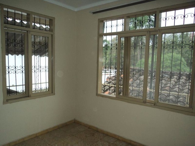 En Alquiler a $us 700 Foto 11