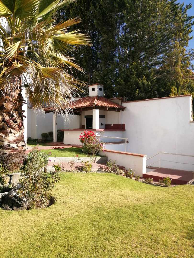 Casa en San Miguel en La Paz 4 dormitorios 5 baños 3 parqueos Foto 6
