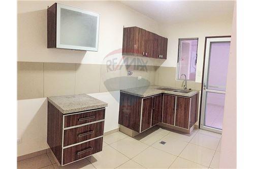 En Alquiler a $us 550 Foto 9