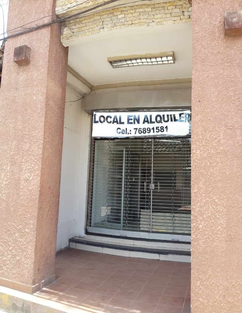 Local comercial en AlquilerCalle Charcas # 269 Entre Aroma y Murillo   1 baños  Foto 1