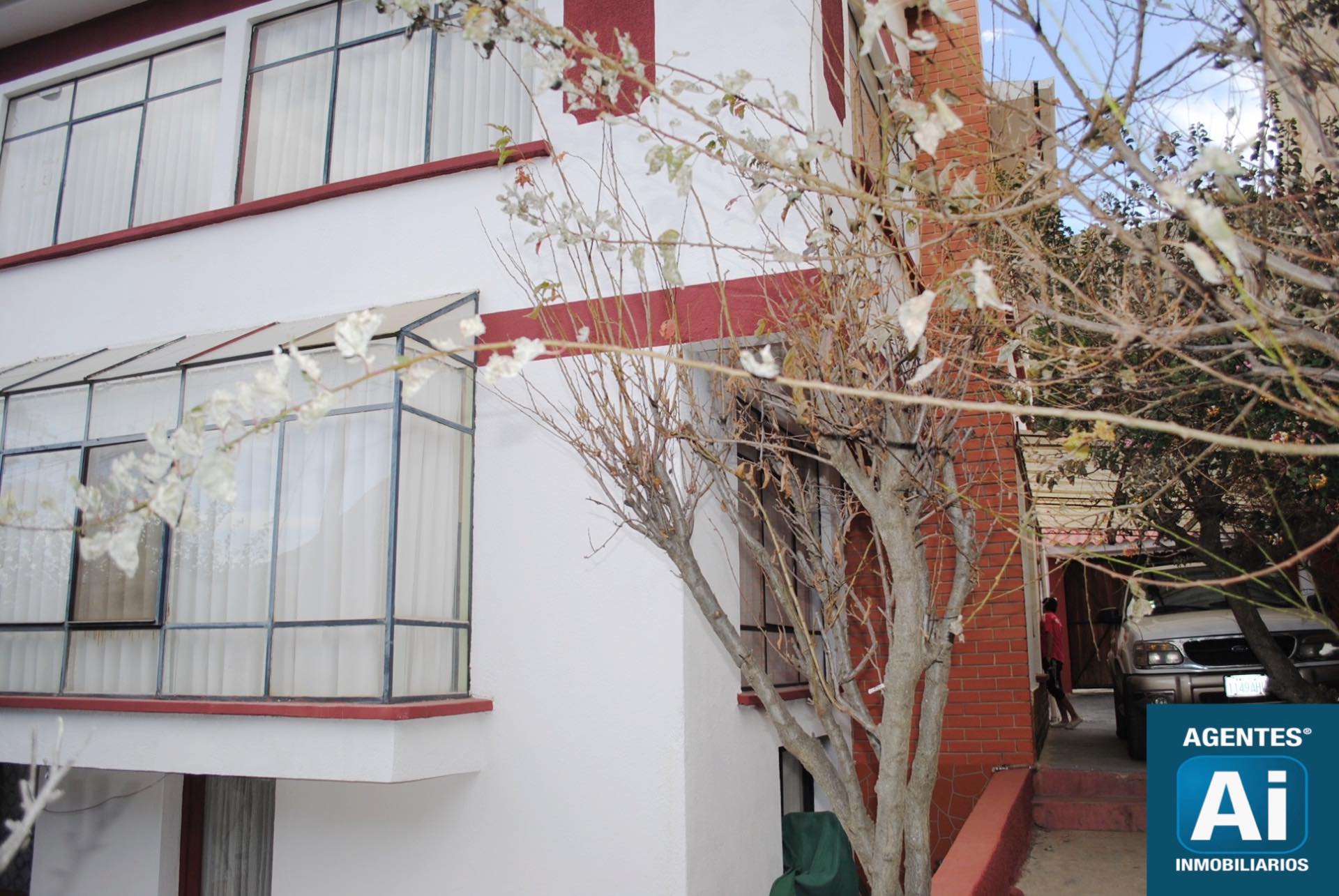 Casa en Bolognia en La Paz 4 dormitorios 2 baños 3 parqueos Foto 6