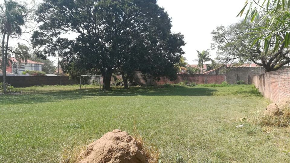 Terreno Av. Hilandería, a 3 cuadras del 4to anillo y a 3 cuadras de la Av. Pirai Foto 3