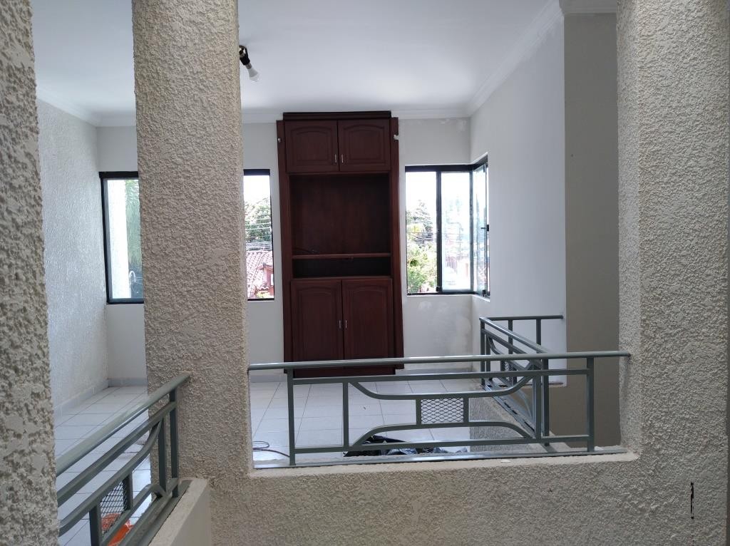 Casa en AlquilerBARRIO LAS PALMERAS - AVENIDA SAN AURELIO 3er y 4º anillo Foto 9