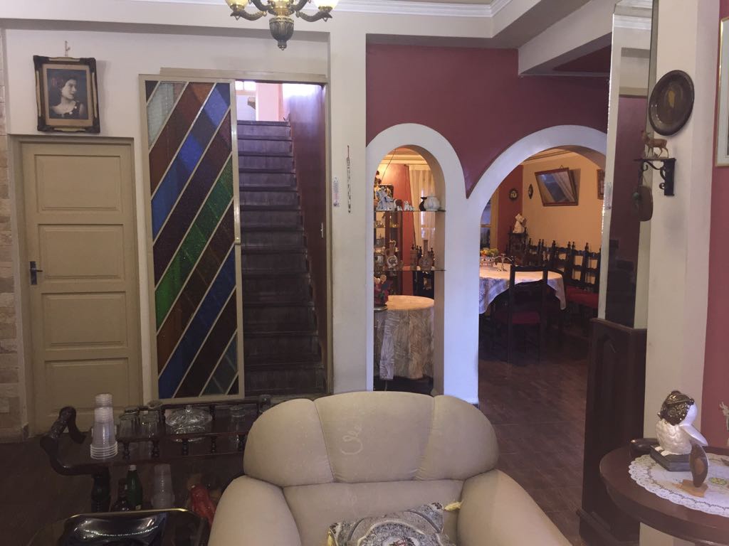 Casa Calle Guemes, entre calles: Estensoro y Av. Membrillos. 
Zona La Pampa. A dos cuadras del Parque Bolivar. Foto 3