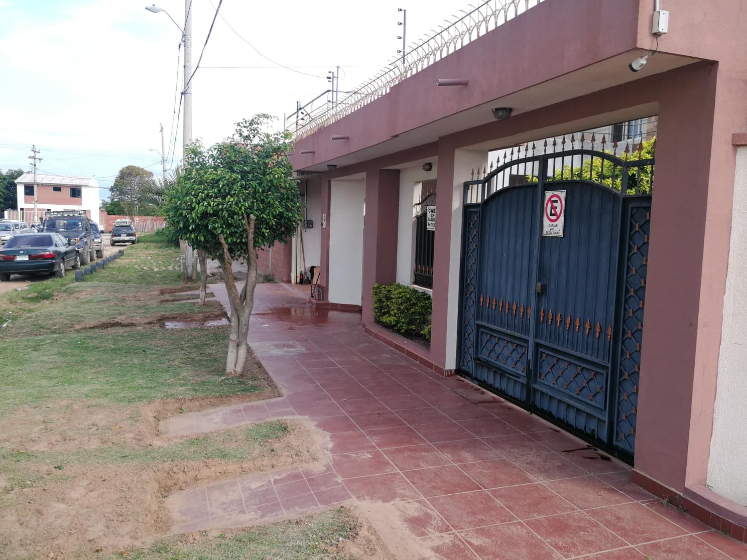 Casa en Alquiler7 anillo av bolivia frente al coliceo del distrito 12 3 dormitorios 3 baños 2 parqueos Foto 9