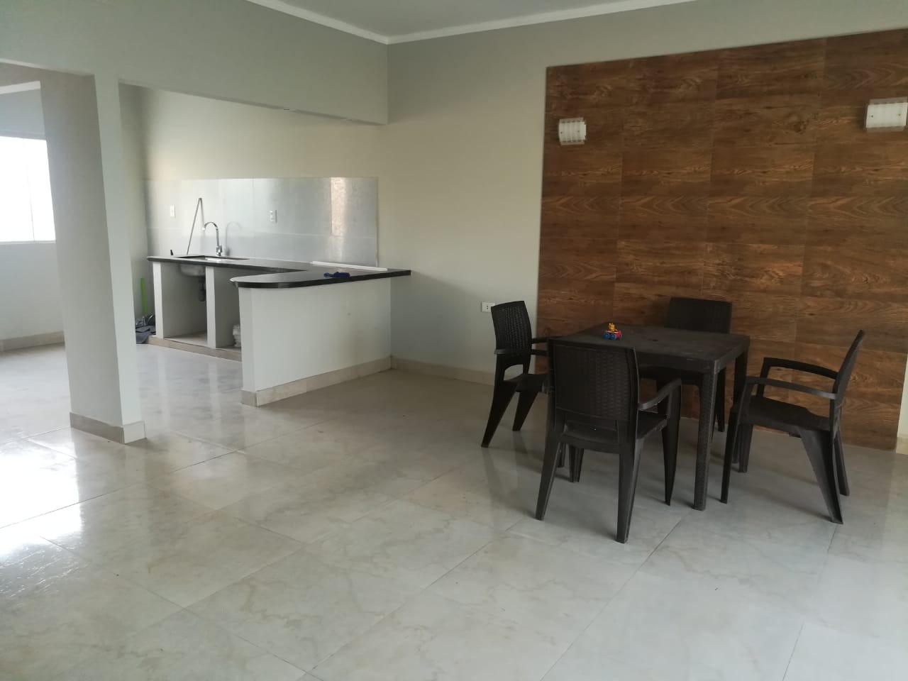 Casa Urbanizacion San Miguel, avenida 3 pasos al frente 9no anillo Foto 5