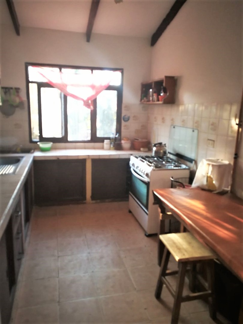 Casa  Barrio Héroes del Chaco, a solo 5 cuadras de la Av. 3 Pasos al frente Foto 7