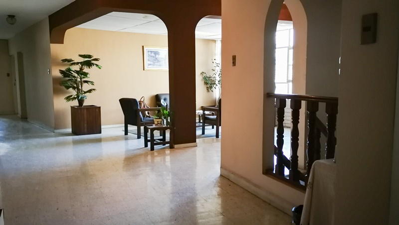 Oficina en AlquilerCalle Venezuela y Calle 16 de Julio 8 dormitorios 3 baños  Foto 4