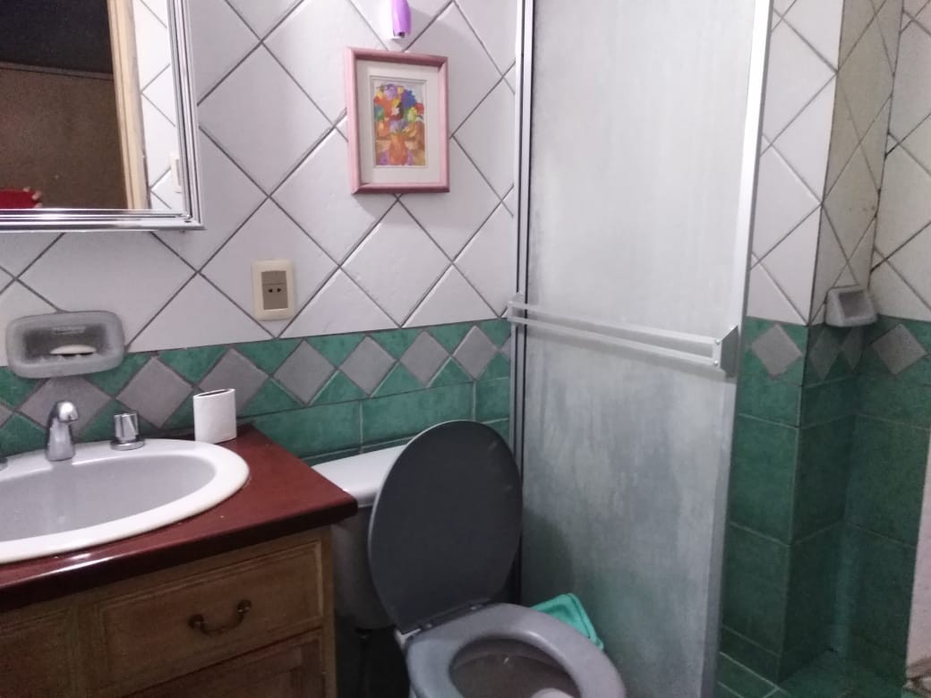 Departamento en San Jorge en La Paz 2 dormitorios 2 baños  Foto 2