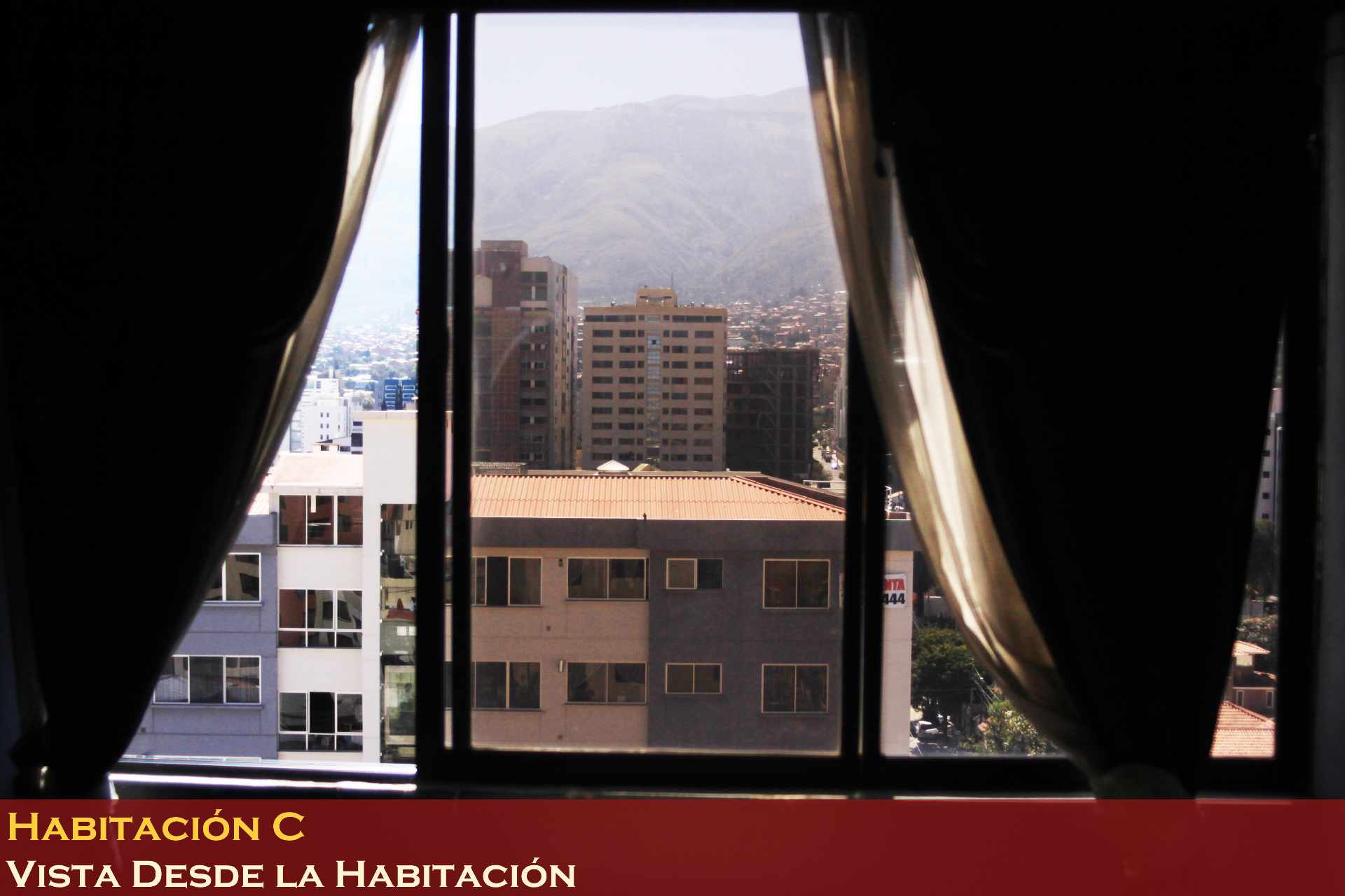 Departamento en Cala Cala en Cochabamba 6 dormitorios 5 baños 1 parqueos Foto 17