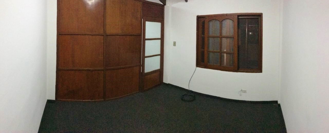 Departamento en AlquilerSo #departamento de 1 Dormitorio en #Alquiler #zona canal Cotoca 2do y 3er anillo
Bs. 1.500

Consta de:
 1 dormitorios 1 baños  Foto 1