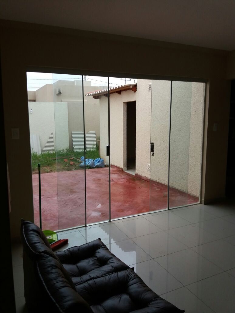 Casa en AlquilerINMOBILIARIA ofrece; En alquiler casa en condominio, zona norte av. Banzer  km 10  Foto 7