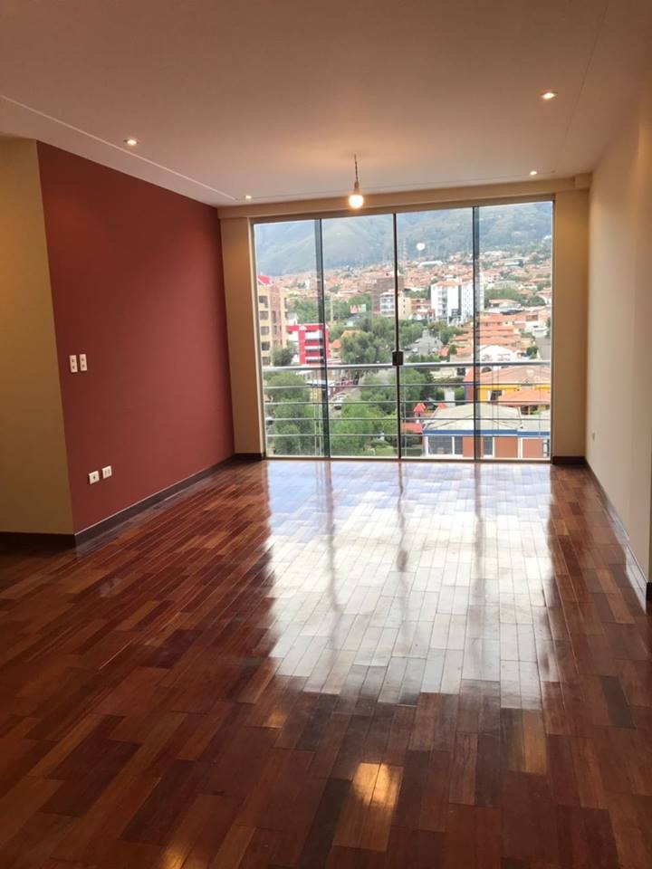 Departamento en Aranjuez en Cochabamba 3 dormitorios 3 baños 1 parqueos Foto 3
