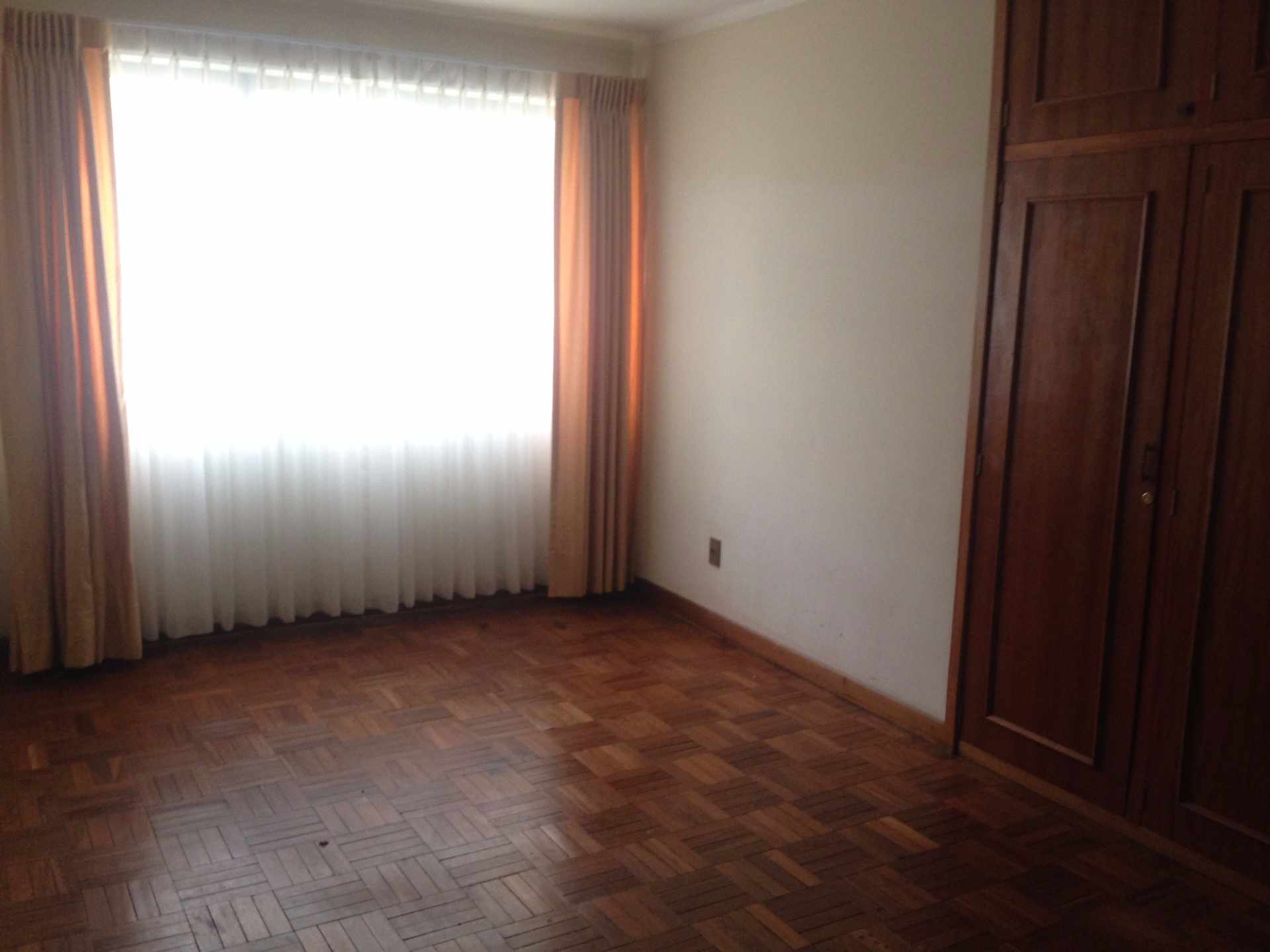 En Alquiler a $us 530 Foto 9