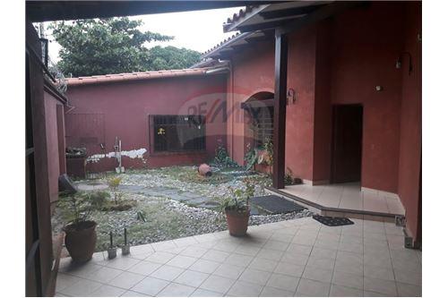 Casa B/ los andes calle 2 Foto 2