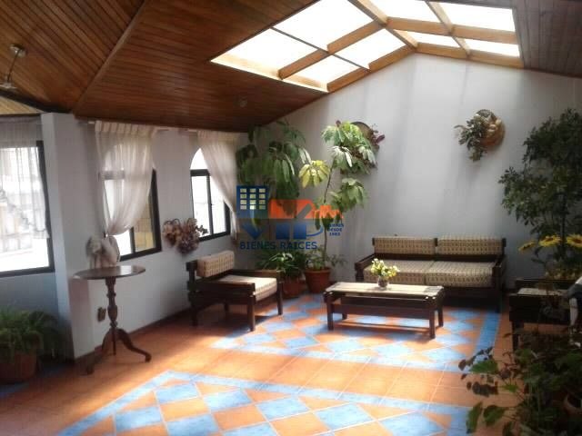 Casa en Los Pinos en La Paz 4 dormitorios 4 baños  Foto 4