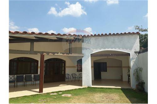 Casa B/ los andes calle 2 Foto 9