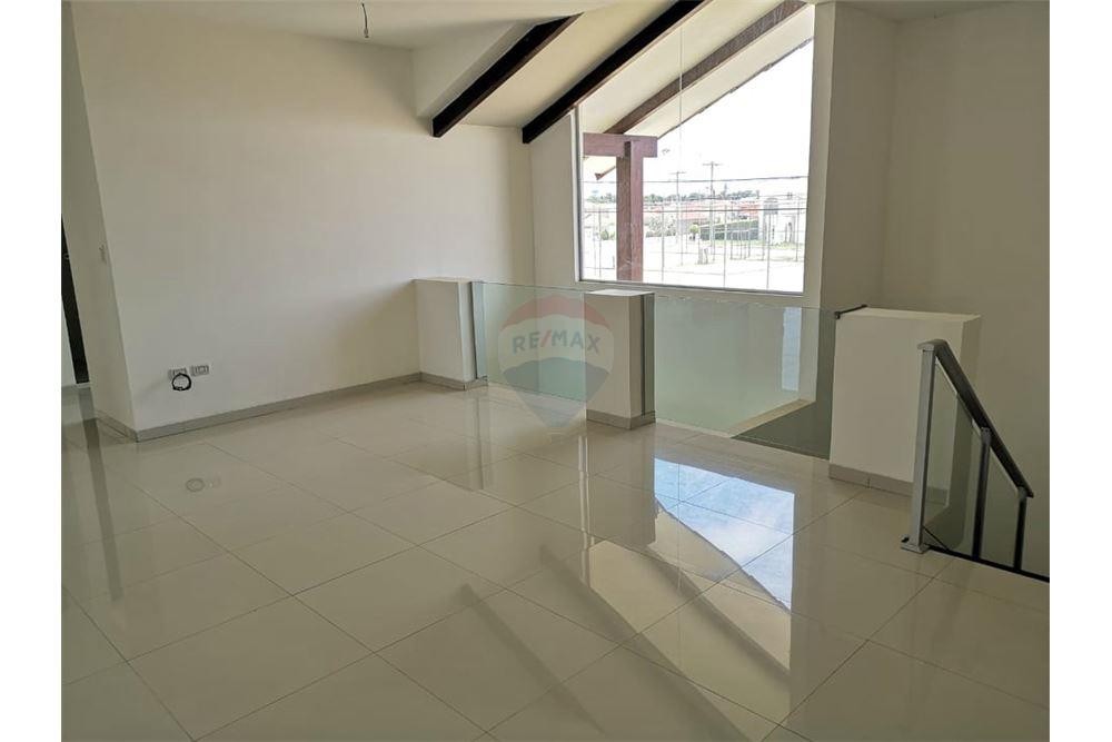 Casa en Urubó en Santa Cruz de la Sierra 5 dormitorios 5 baños 3 parqueos Foto 22