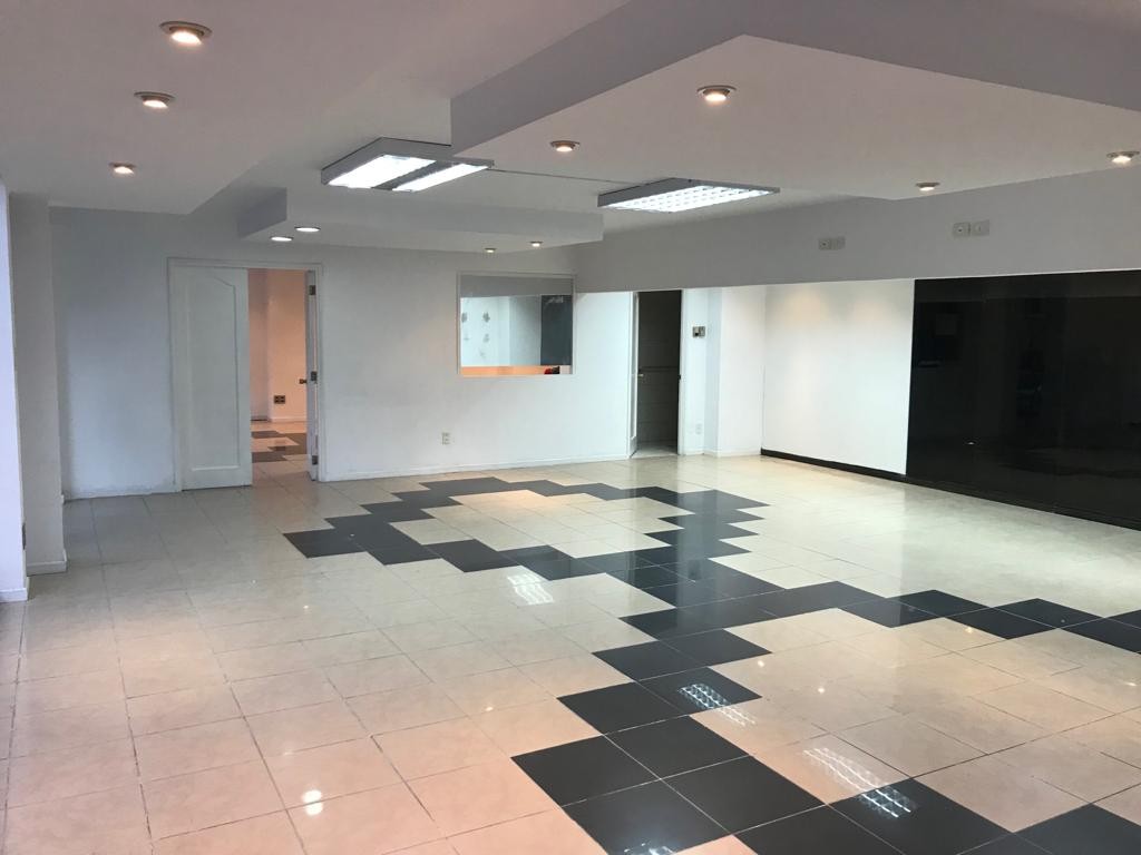 En Alquiler a $us 2,200 Foto 4