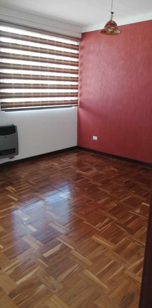 Departamento en Miraflores en La Paz 2 dormitorios 2 baños  Foto 4