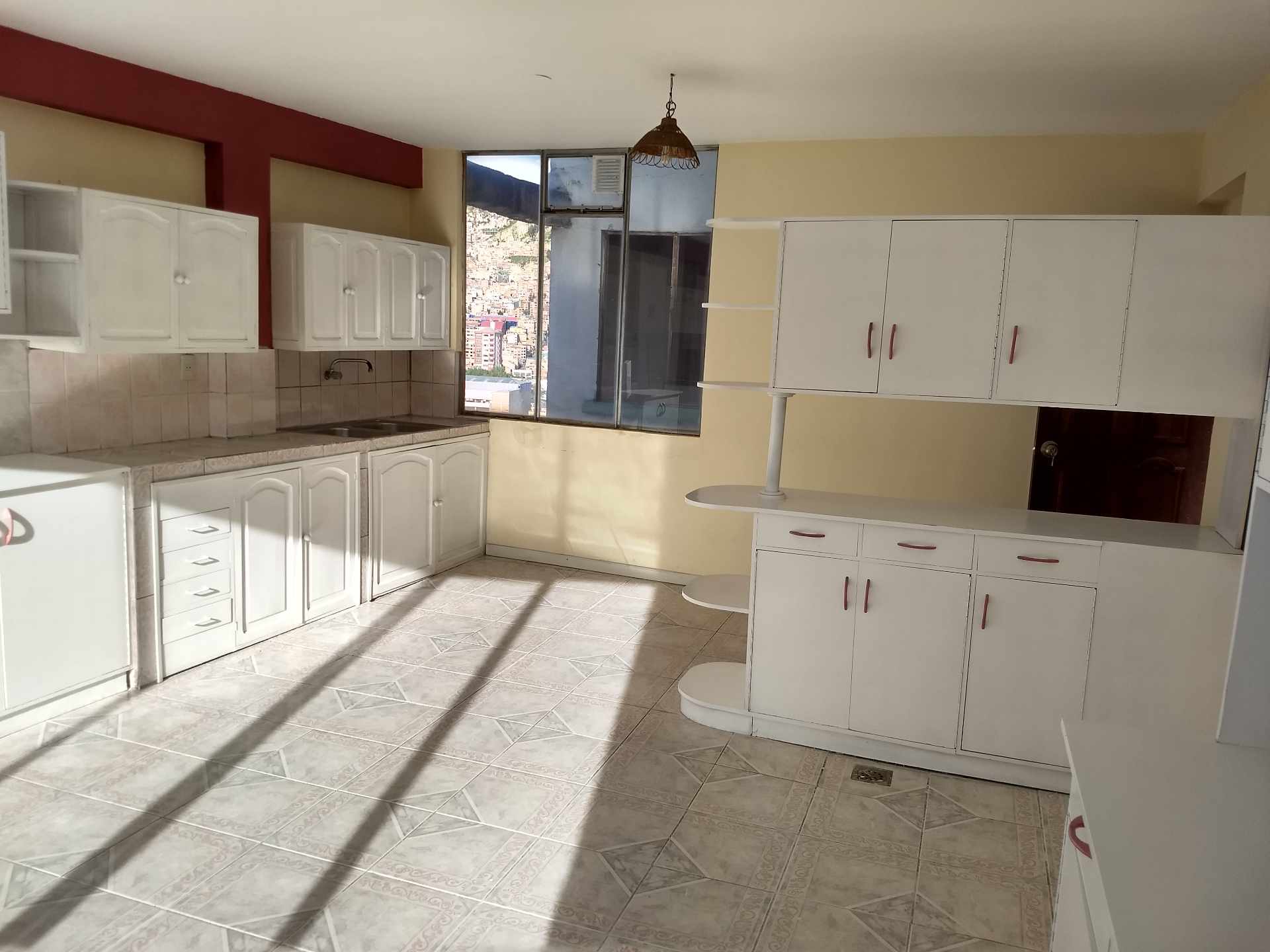 Departamento Av Tejada Sorzano #1301 esq. San Salvador Foto 7