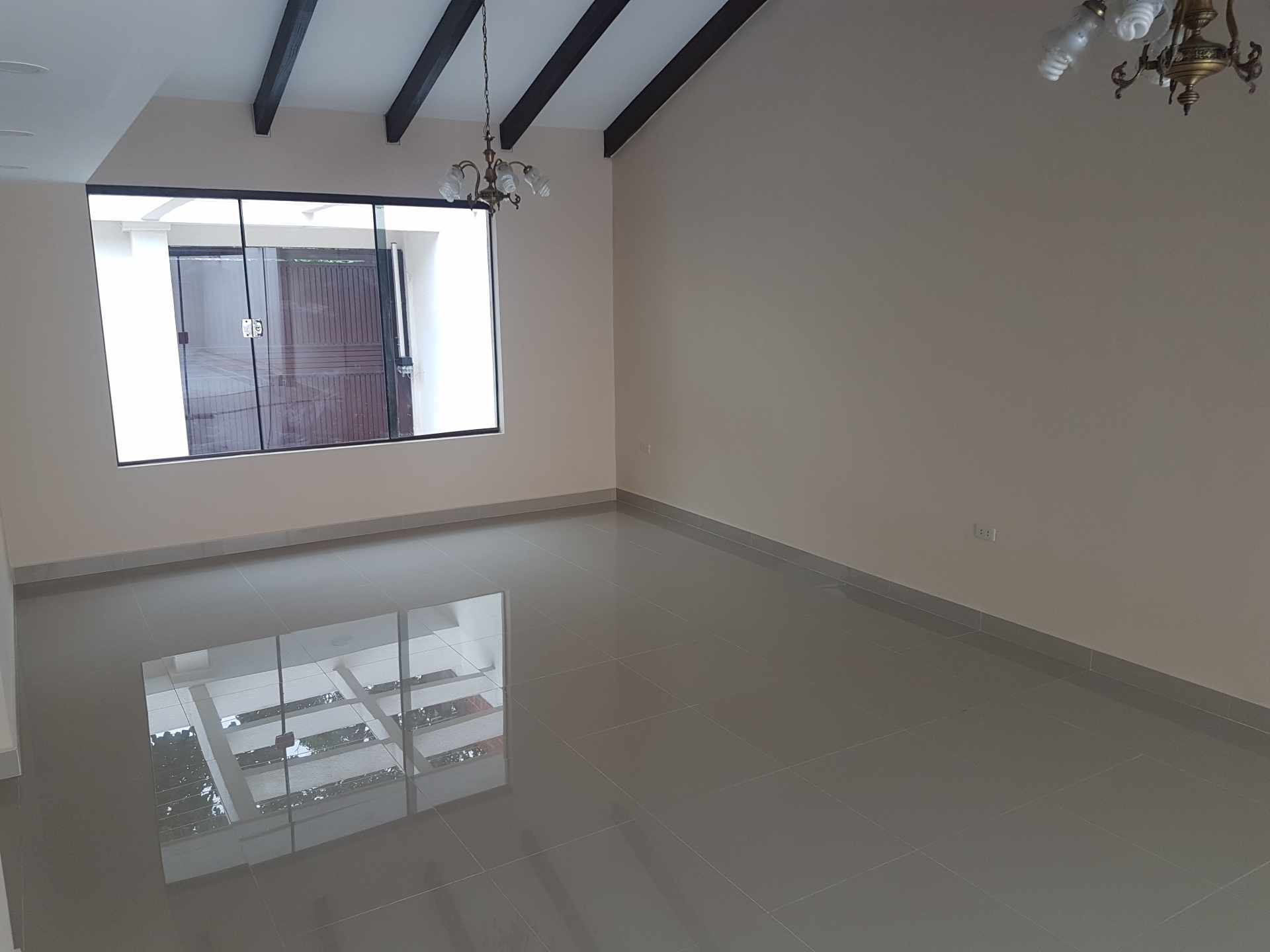 Casa en AlquilerCobija 760 Foto 4