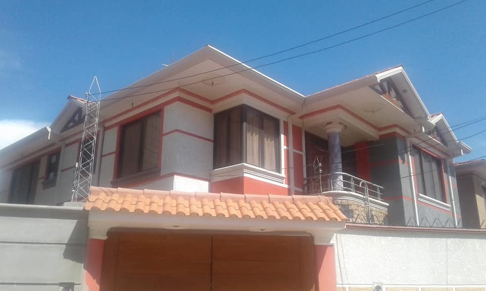 Casa en Sacaba en Cochabamba 4 dormitorios 3 baños 1 parqueos Foto 2