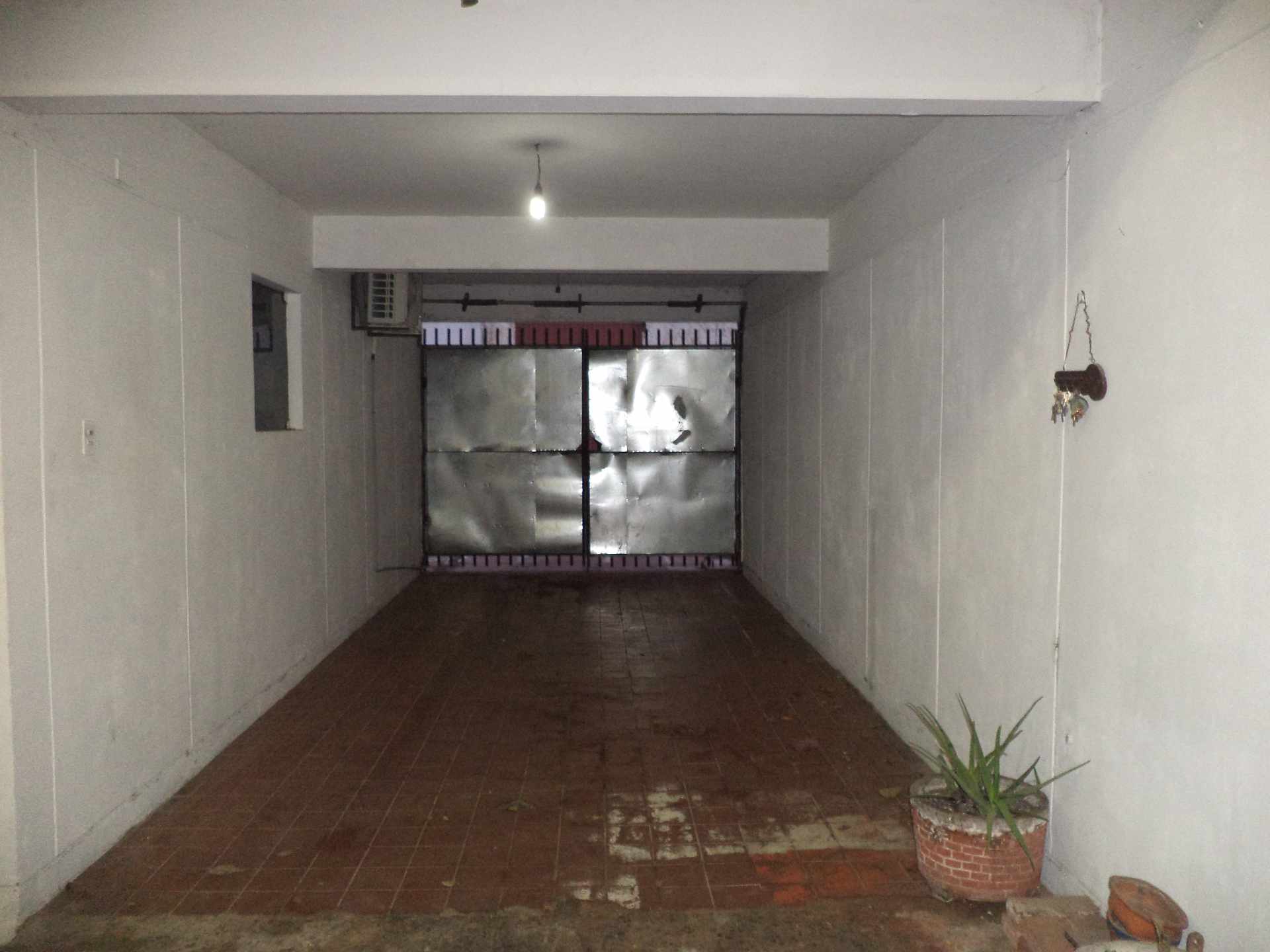 Casa Barrio 4 de Noviembre, Av. Noel Kempff Mercado, Calle 4 perotó Foto 3
