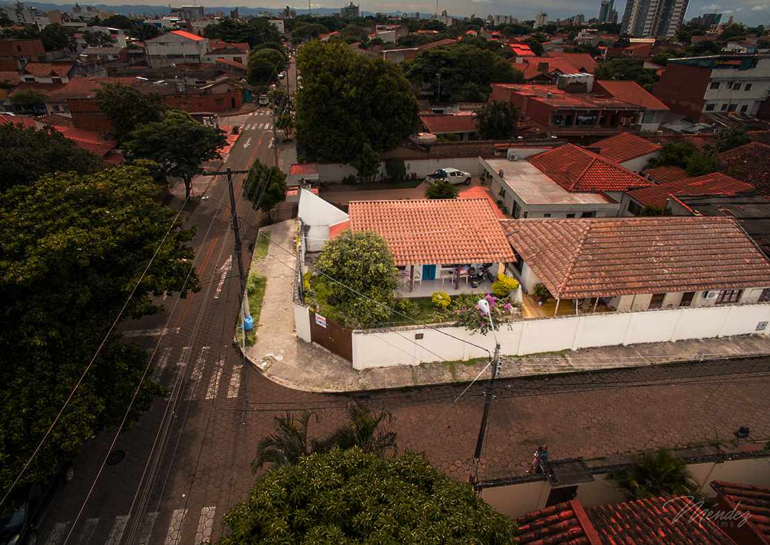 Terreno en VentaCasa en venta como terreno;Calle Bahia enter 1er a 2do anillo Foto 7
