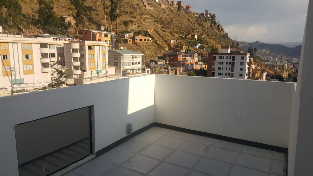 Departamento en Irpavi en La Paz 3 dormitorios 2 baños 1 parqueos Foto 13