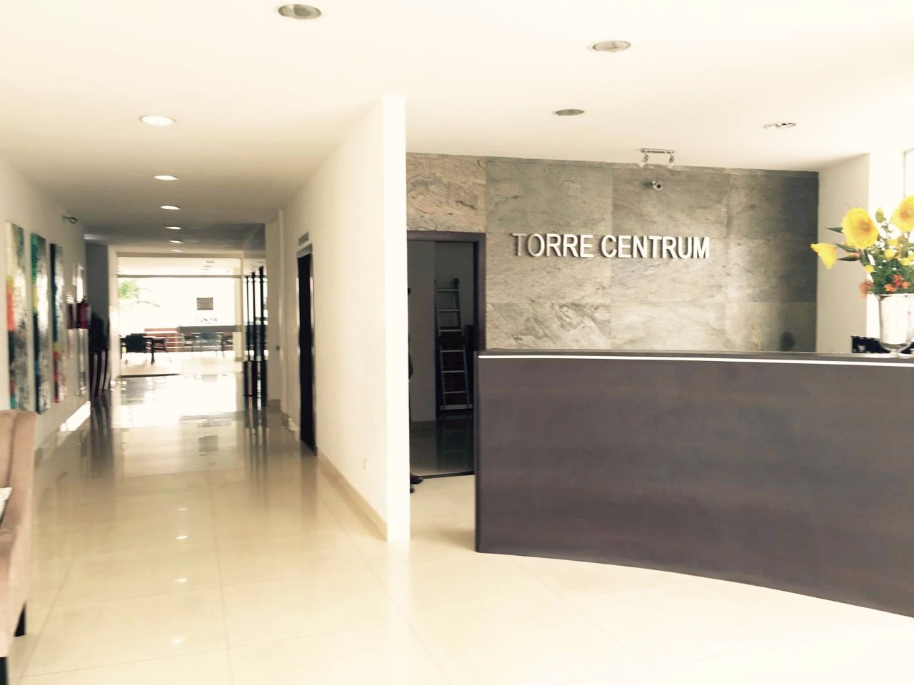 Departamento Edificio Torre Centrum dep 2 c , calle Cochabamba esquina av. Irala Foto 9