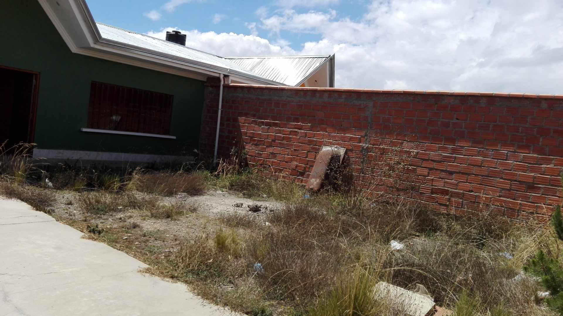 EL ALTO altura Puente Vela, entrando a mano derecha llegando av. Juan